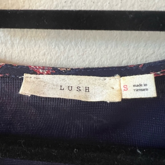 Lush Long Sleeve Dress - Paisley - Picture 8 of 8